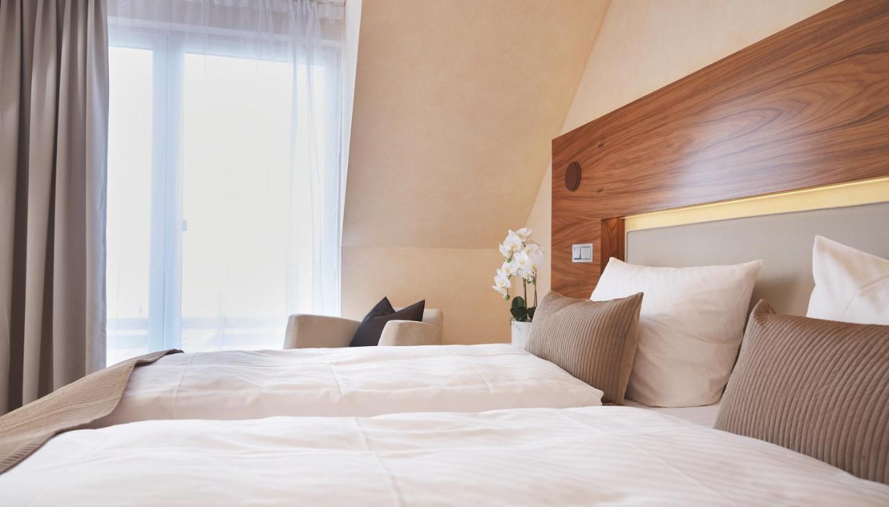 Kluet Hotel Hamelin Eksteriør bilde