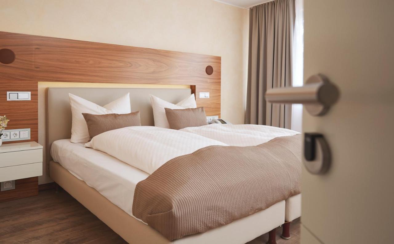 Kluet Hotel Hamelin Eksteriør bilde