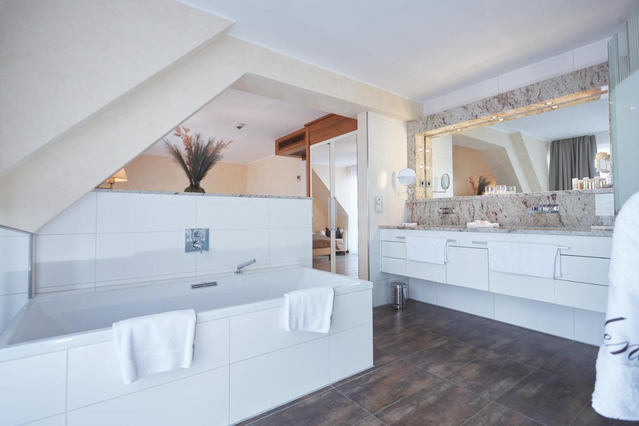 Kluet Hotel Hamelin Eksteriør bilde